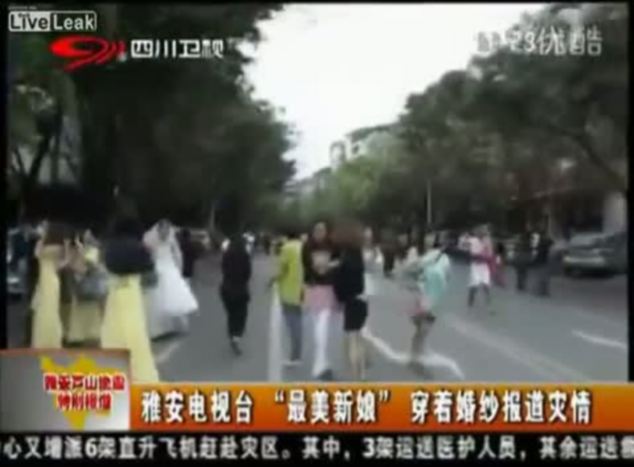 يا فرحة ما تمت! مذيعة صينية تترك فرحها لتغطية زلزال
